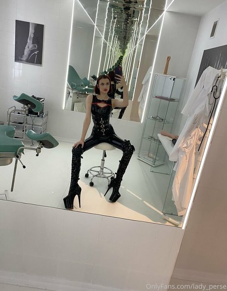 Lady Perse star art pictures