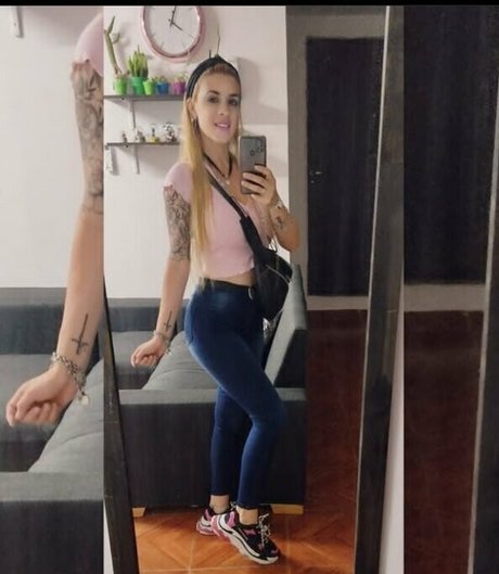 thedevilhot model hd pic