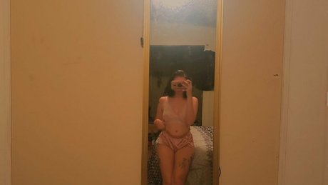 honey girl art actress image