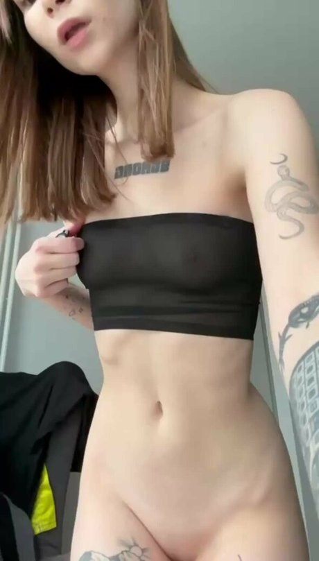 starkbloody11 pornstar hd img