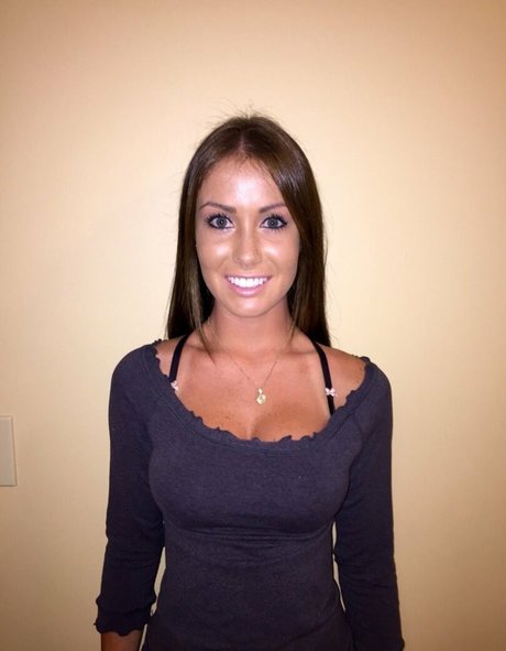 40 onlyfans erotic image