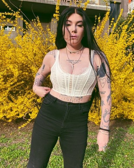 Ready To Glare pornstar nice pic