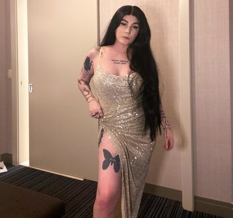 Ready To Glare star hot image