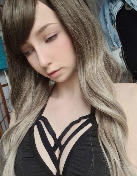 bibichan nude pornstar photos