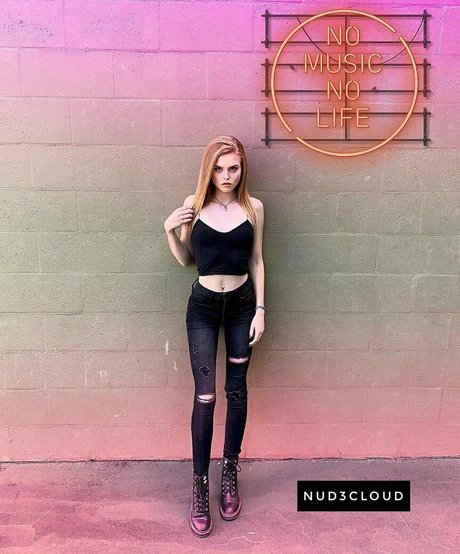 big ass asian onlyfans hd image