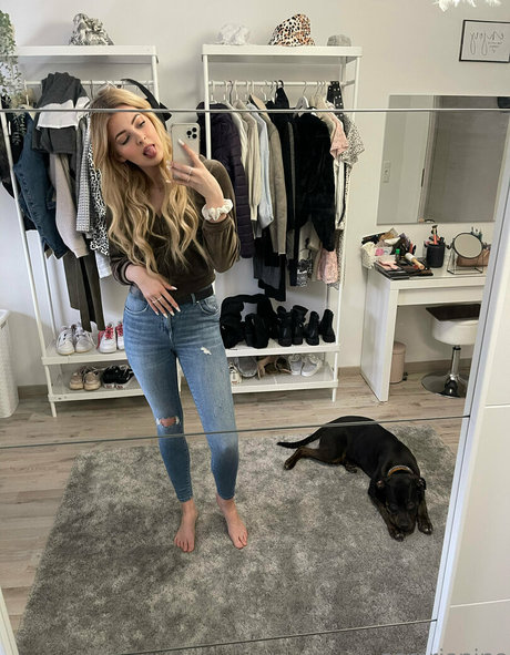 asmrjanina star top img