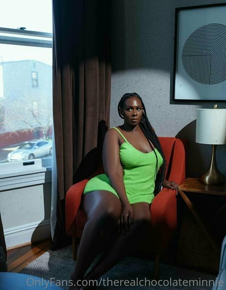 therealchocolateminnie perfect star photo