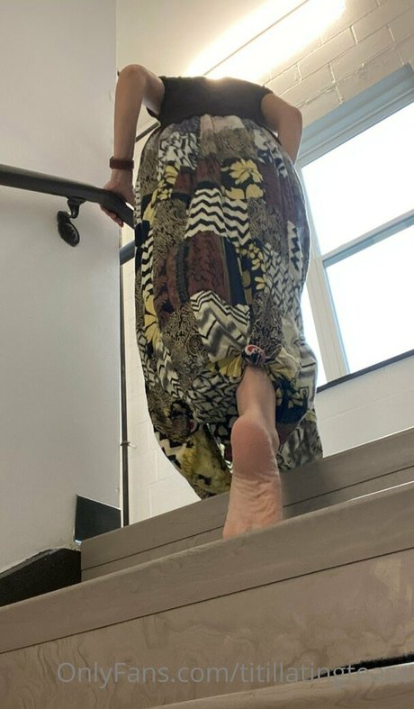 blonde handjob onlyfans free sexy img