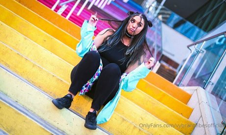 vybrantvibesofficial Profile