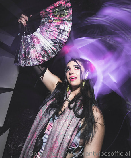 vybrantvibesofficial pornstar top pic