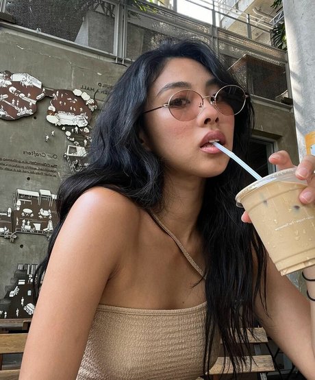 Ya Stacey exclusive star photos