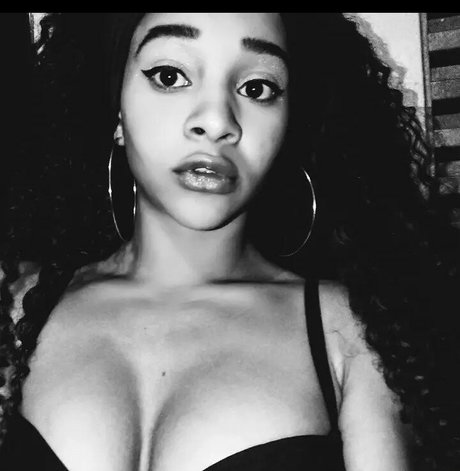 Lua Sophia hot actress img