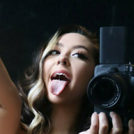 amberavenuefree porn model img