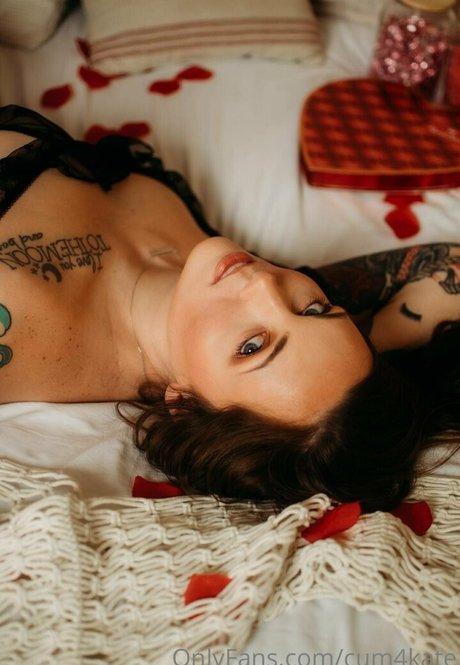 cum4kate free model pic
