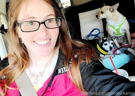 goodluckanne hot star picture