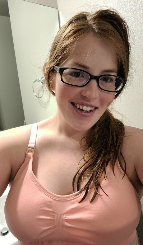 goodluckanne star nude photos