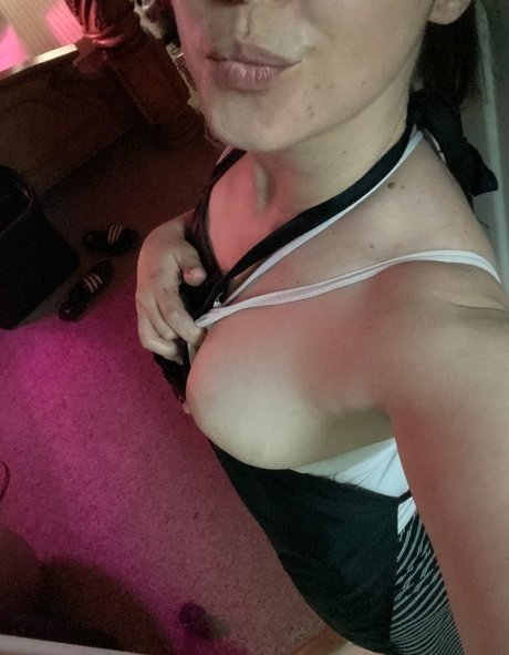 natural redhead onlyfans naked picture