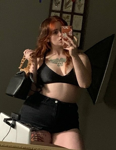 adora belly free high quality star photo