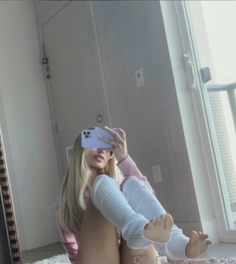 Ehcico model pretty image