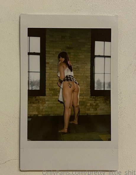Pretty little shit naked actress picture