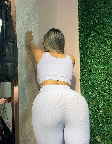 jennifer misha model beautiful archive