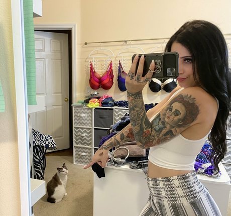 thenoelleeaston porn actress gallery