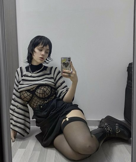 curvy shemale onlyfans adult photo