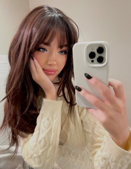 JenaUrf hd actress picture