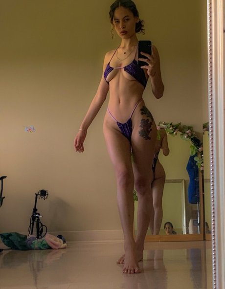 Theesolequeen pretty pornstar img