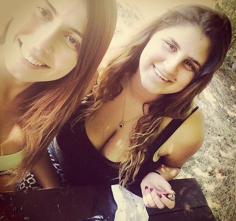 Coral Hagag top star archive