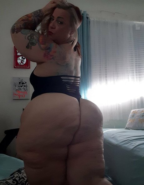 msminniexoxo model perfect pictures