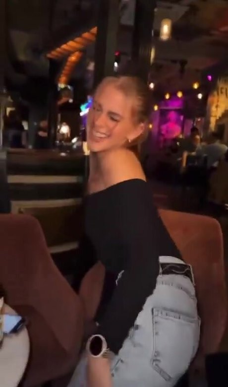 Lisa Price model high quality images