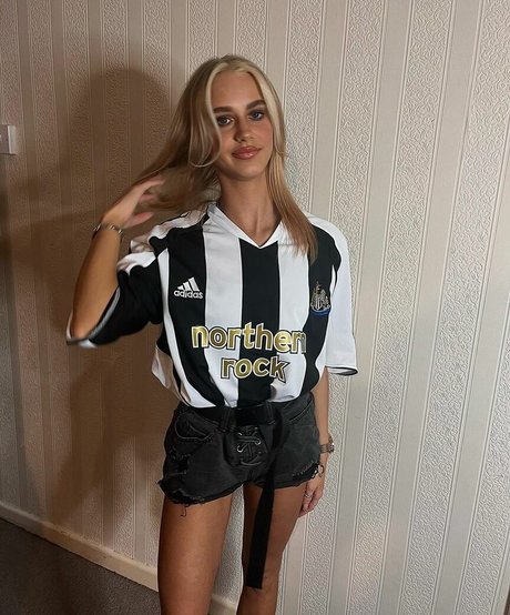 Lisa Price free pornstar galleries