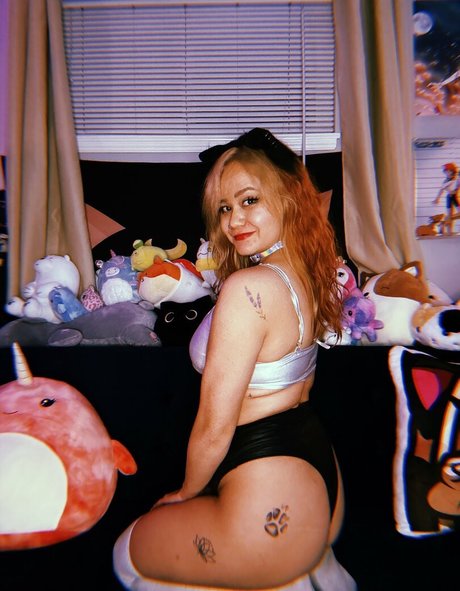 BassKitten porn star archive