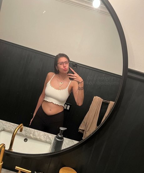 dvddyemm xxx model picture