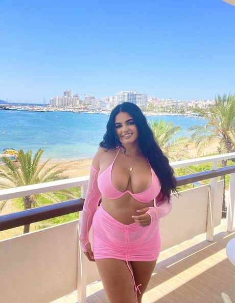 busty mom onlyfans best image