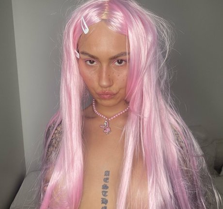 adultekra model exclusive archive