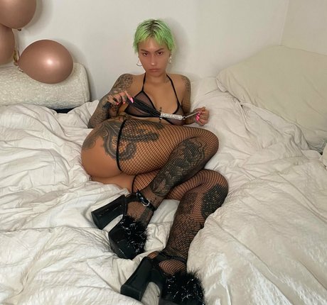 asian shemale onlyfans pretty gallery