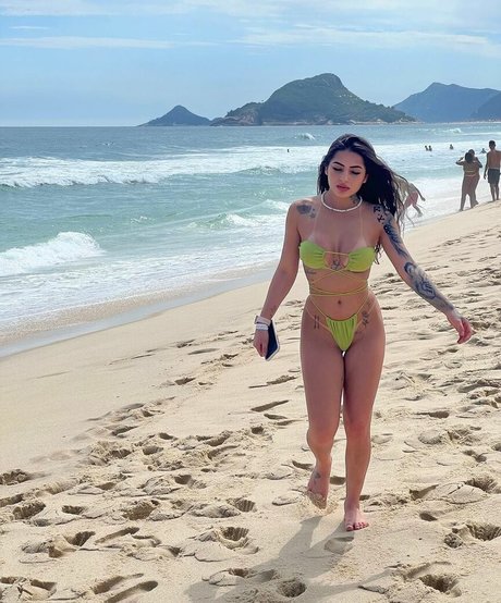 Kauani Siqueira pornstar adult image