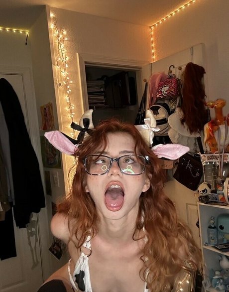 teen footjob onlyfans hot photo