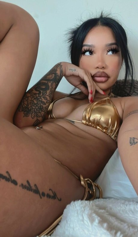 mikaadenise model hd gallery