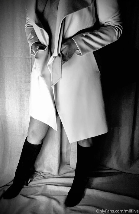 housewifeofnorway adult actress galleries