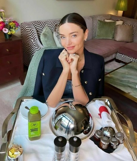 lesbian fingering onlyfans beautiful xxx pic