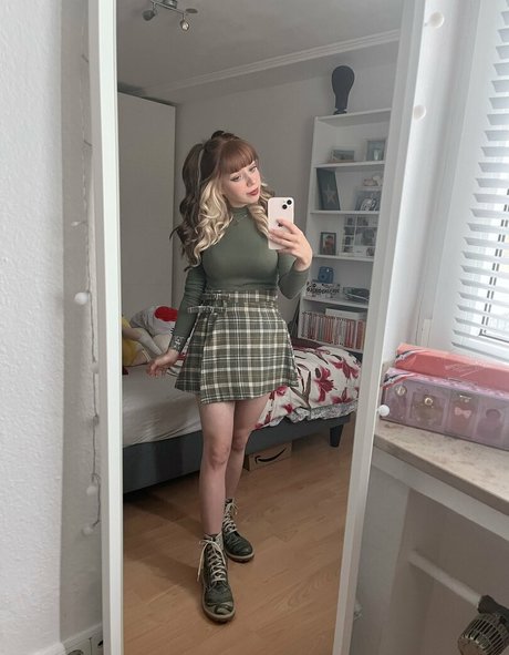 LegendLuna pornographic actress archive