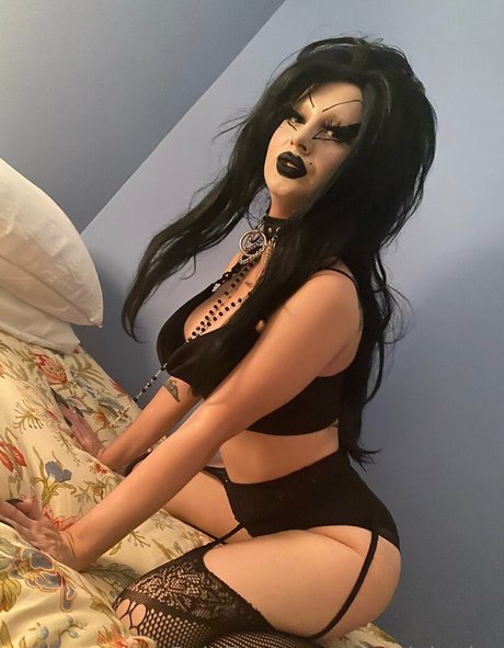 mamiehades pornstar art photo