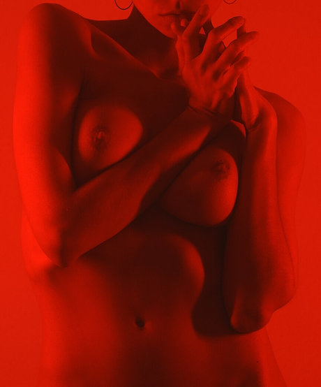 curvy shemale onlyfans free naked photos