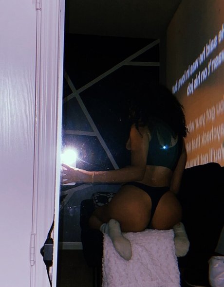 alt girl onlyfans pornographic pic