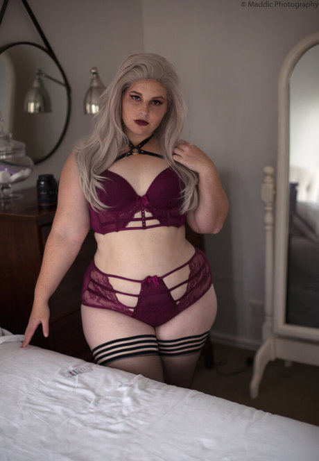 MaddicMaddy pretty actress photos