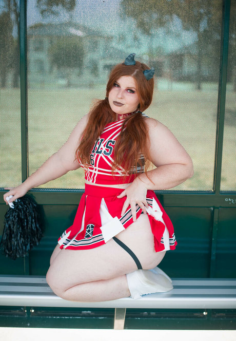 MaddicMaddy model nude photo