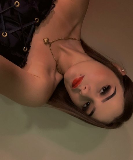 kamillapatricio pretty model photos